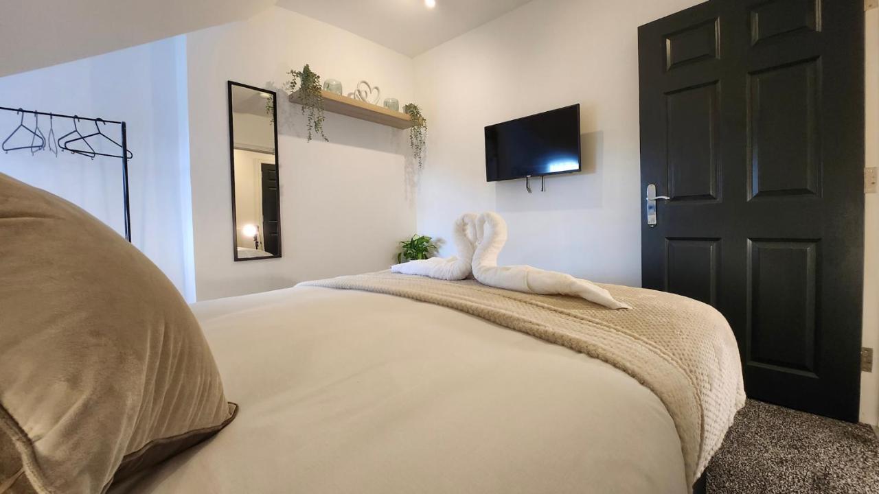 Principality Suites; Three Bed By Property Promise Кардиф Екстериор снимка