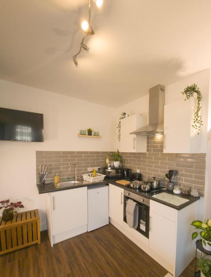 Principality Suites; Three Bed By Property Promise Кардиф Екстериор снимка