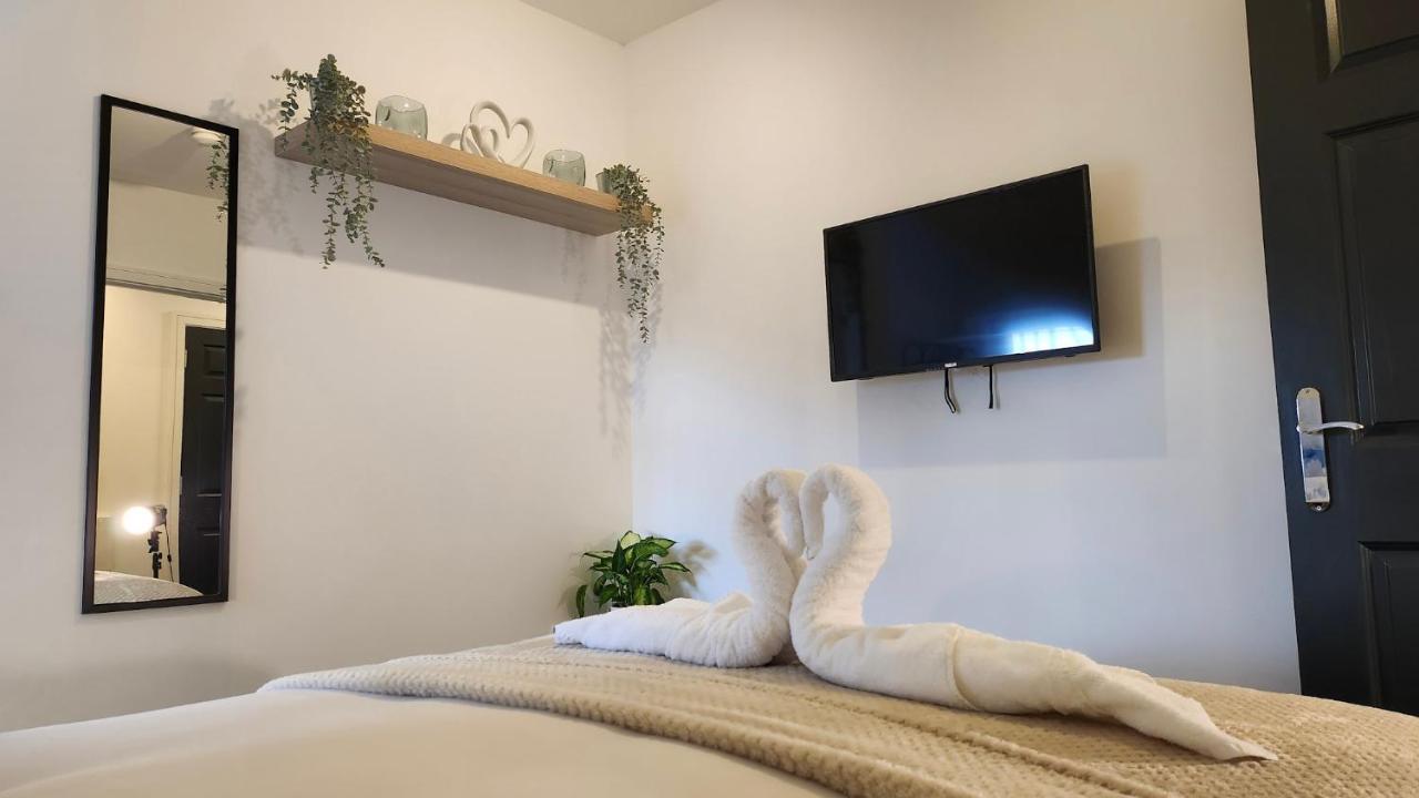 Principality Suites; Three Bed By Property Promise Кардиф Екстериор снимка