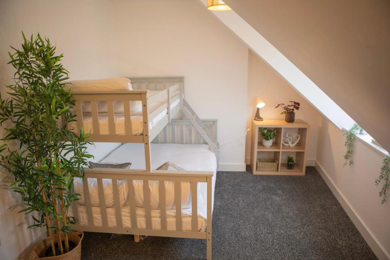 Principality Suites; Three Bed By Property Promise Кардиф Екстериор снимка