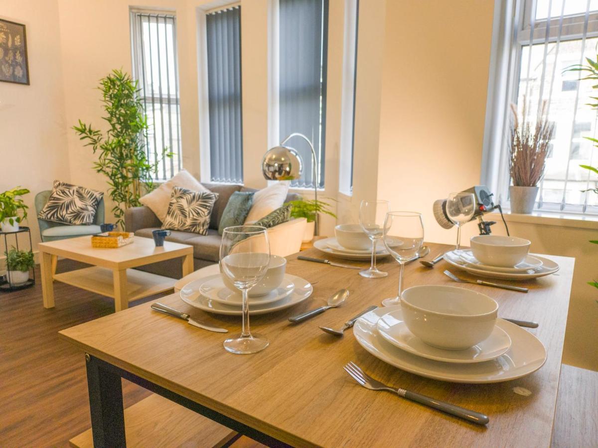 Principality Suites; Three Bed By Property Promise Кардиф Екстериор снимка