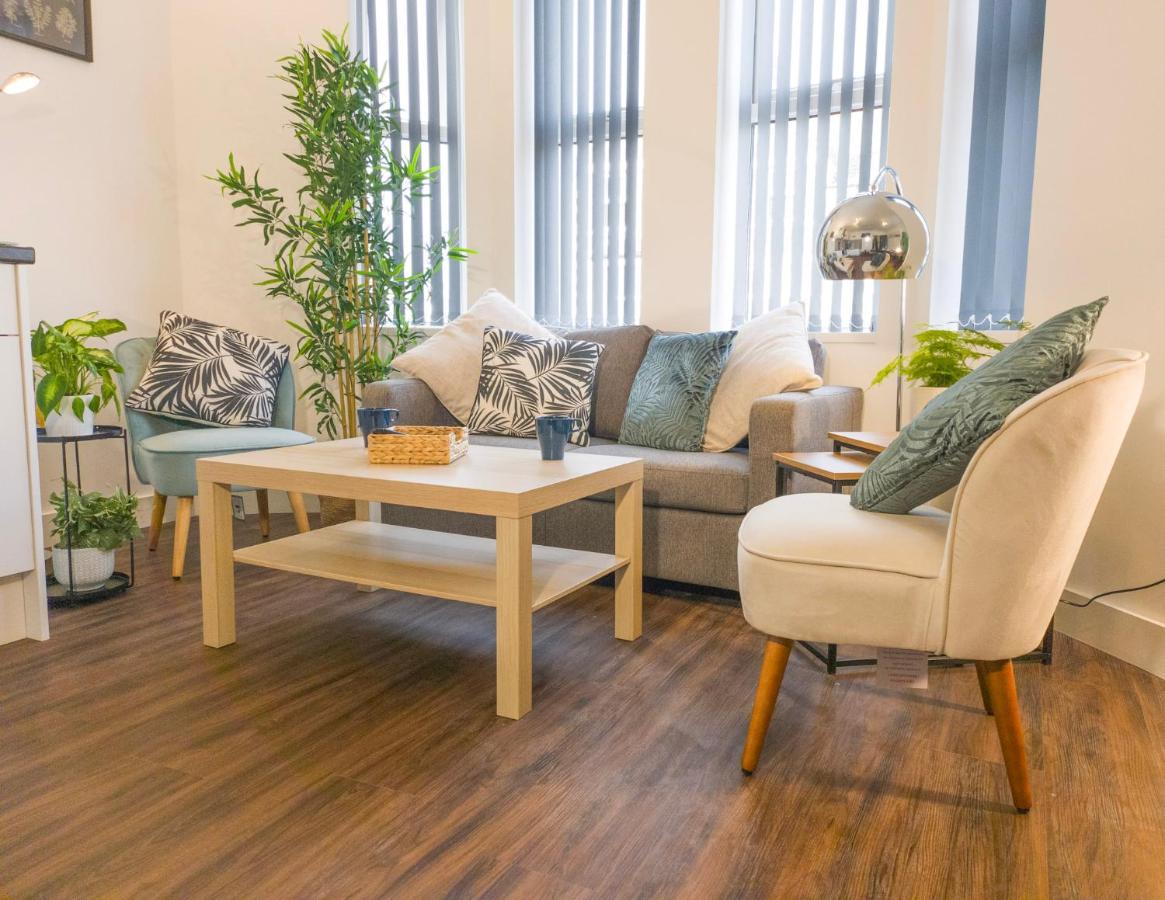 Principality Suites; Three Bed By Property Promise Кардиф Екстериор снимка