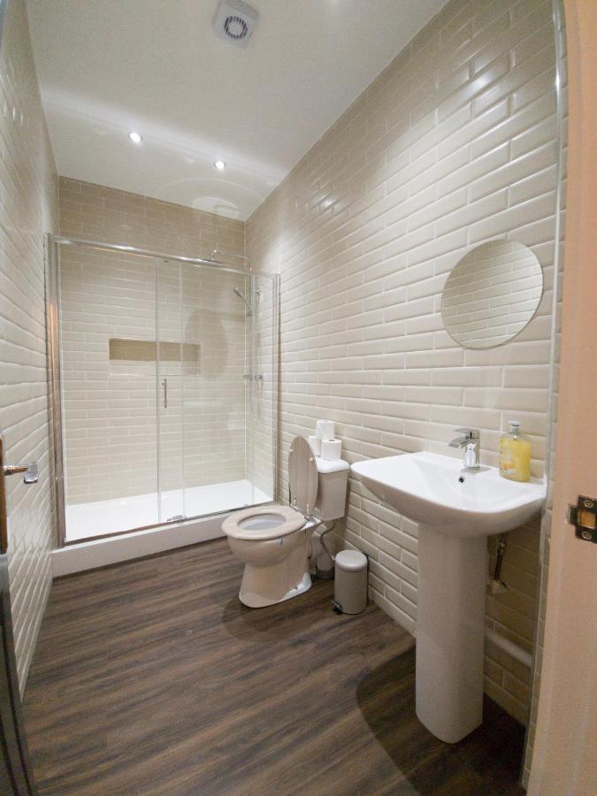 Principality Suites; Three Bed By Property Promise Кардиф Екстериор снимка